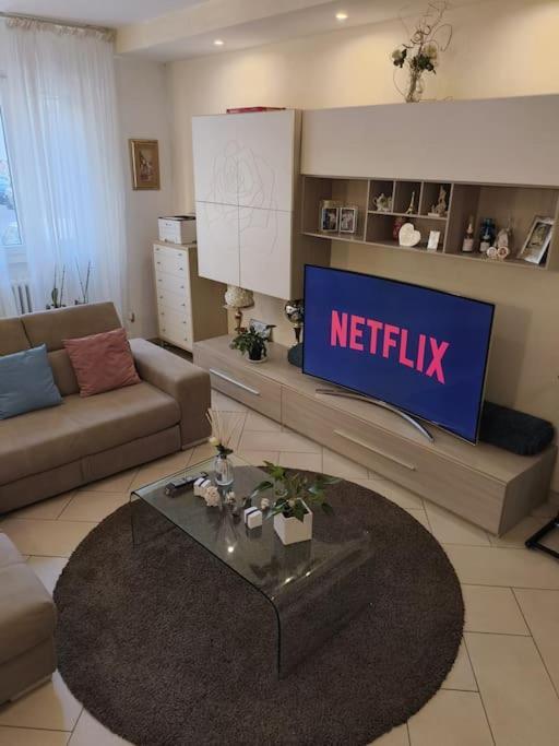 2 Stanze Apartamento *